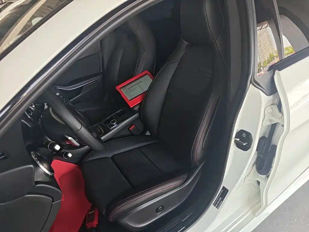 Mercedes-Benz CLA 2018 — фото 15