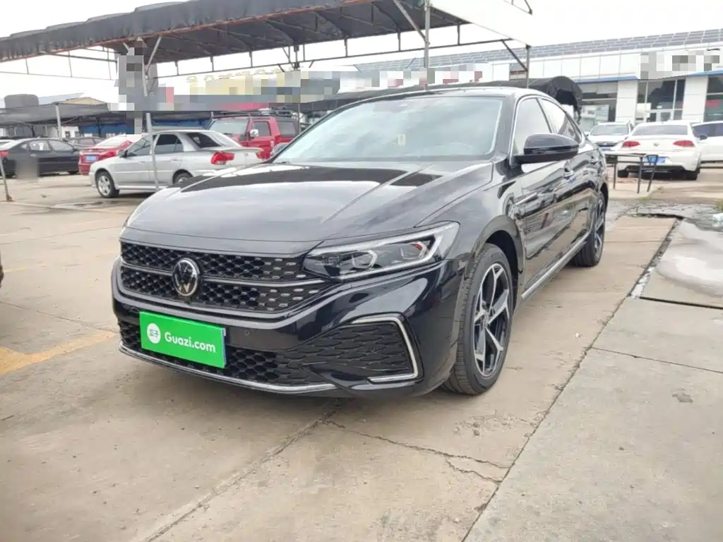 Volkswagen Passat 2025
