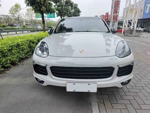 Porsche Cayenne 2016