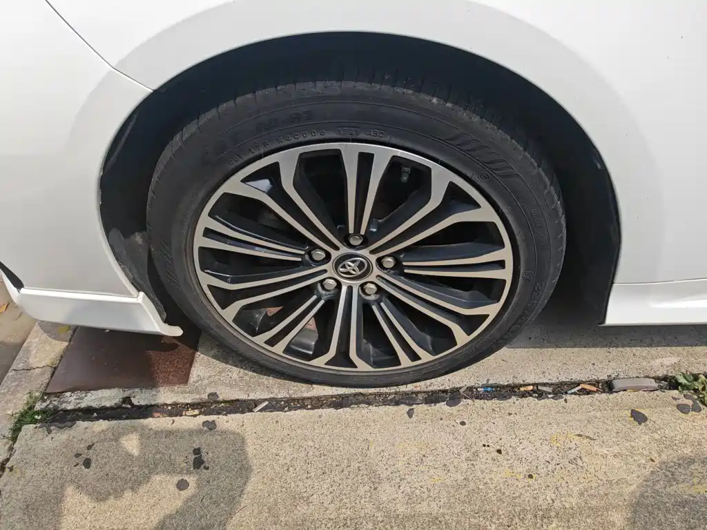 Toyota Corolla 2019 — фото 25