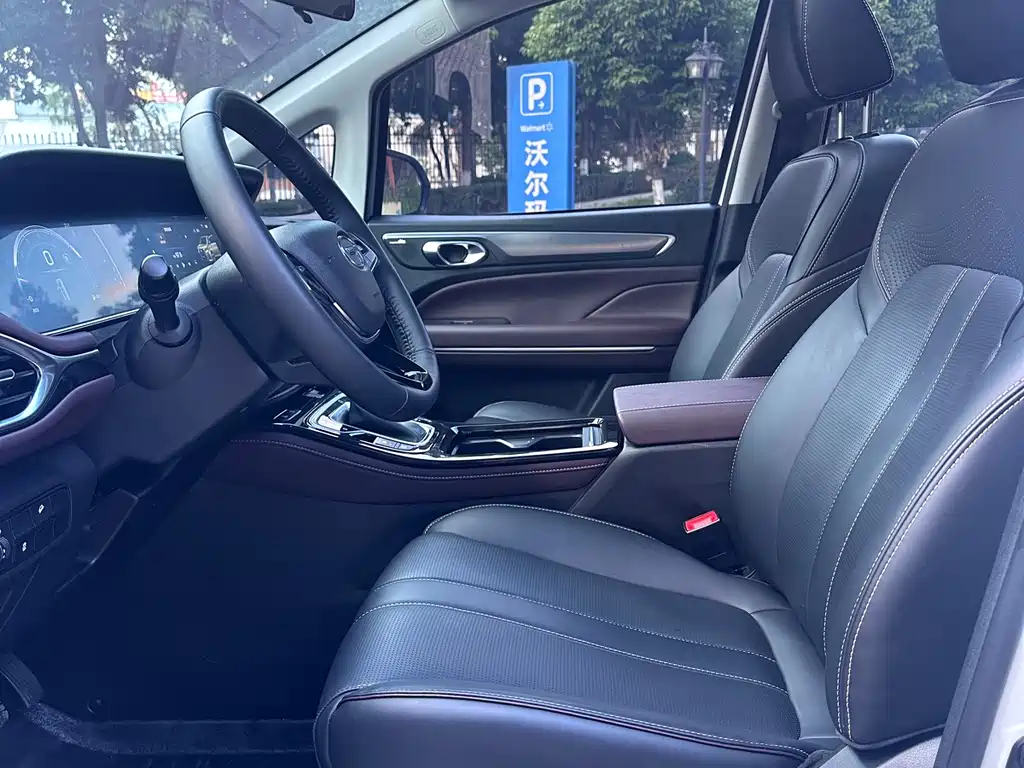 GAC Motor Trumpchi M6 2024