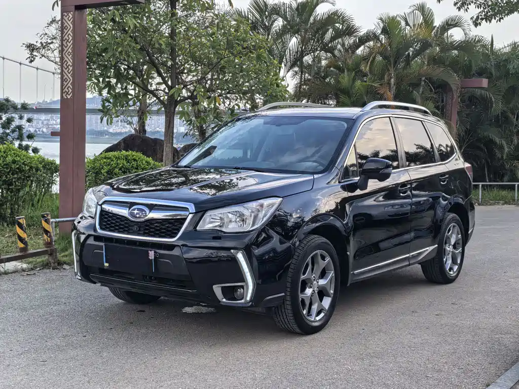 Subaru Forester 2016 — фото 1