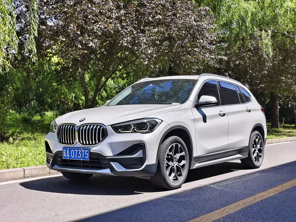BMW X1 2020 — фото 1