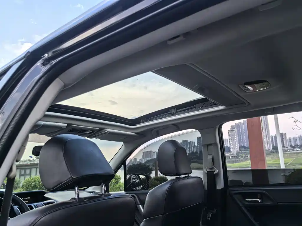 Subaru Forester 2016 — фото 10
