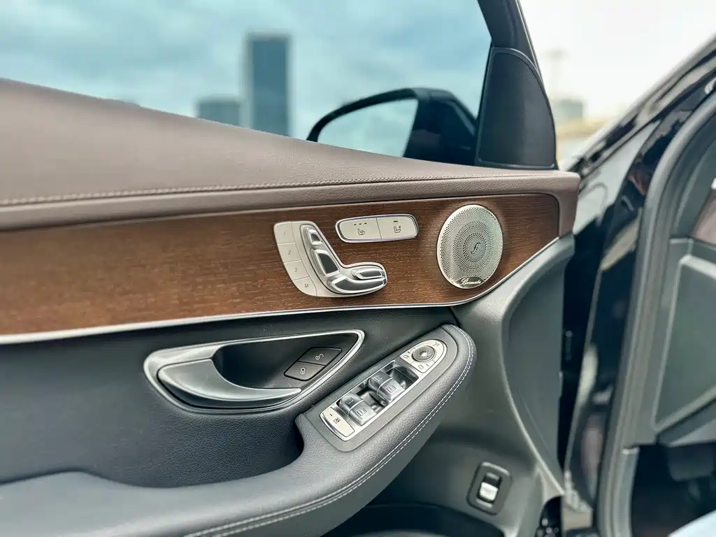 Mercedes-Benz GLC 2022 — фото 11