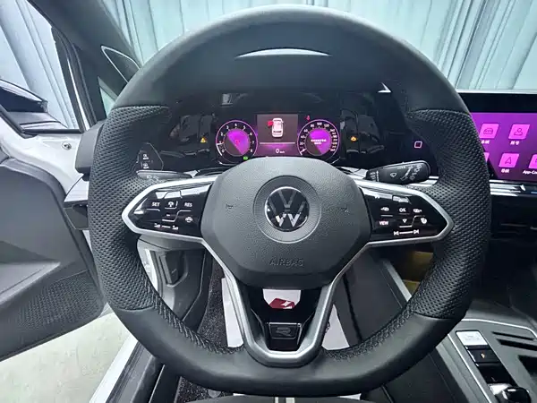 Volkswagen Golf 2022