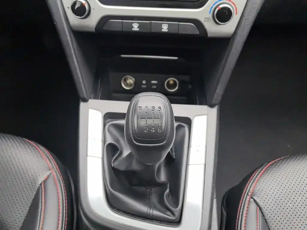 Hyundai Celesta 2018 — фото 13