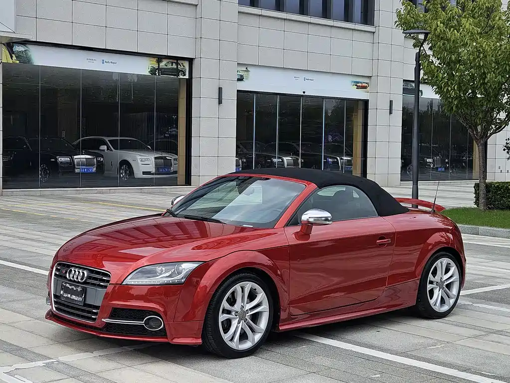 Audi TTS 2015 — фото 8