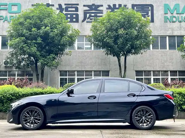 BMW 3 Series 2024