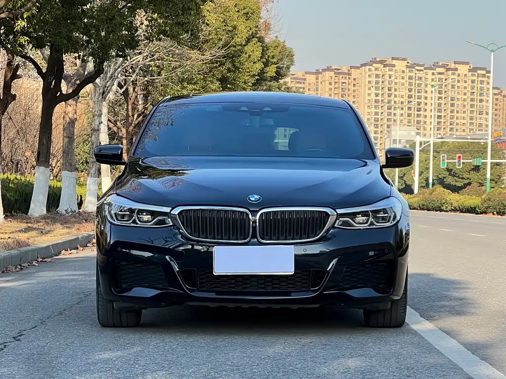 BMW 6 Series GT 2018 — фото 2