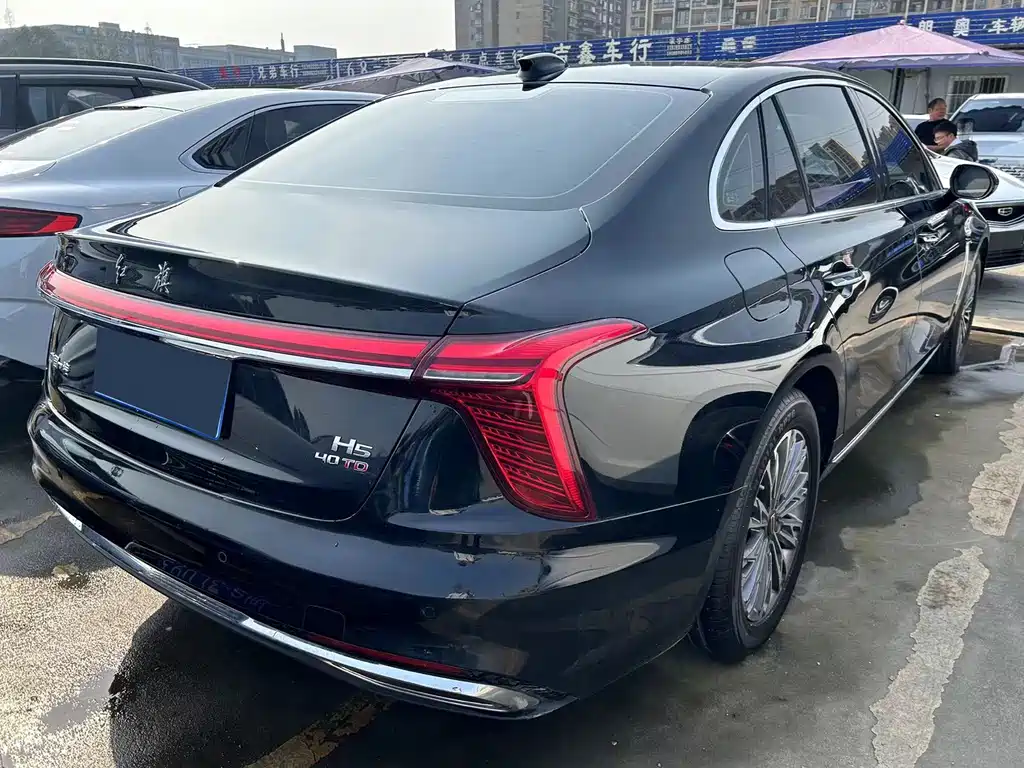 Hongqi H5 2022 — фото 11