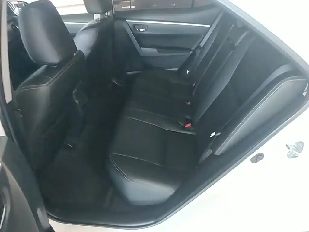 Toyota Corolla 2019 — фото 17