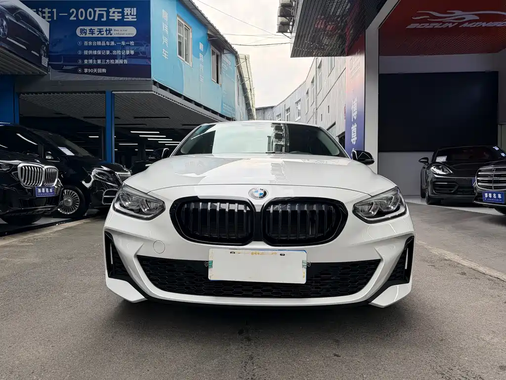 BMW 1 Series 2021