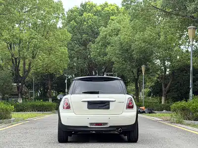 MINI MINI 2011