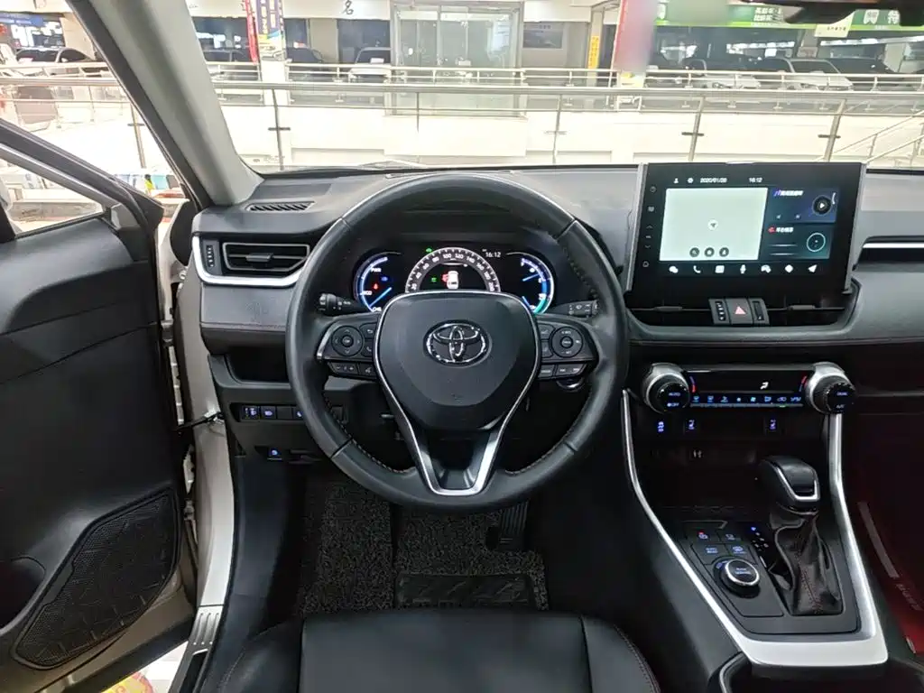 Toyota Wildlander New Energy 2022 — фото 11