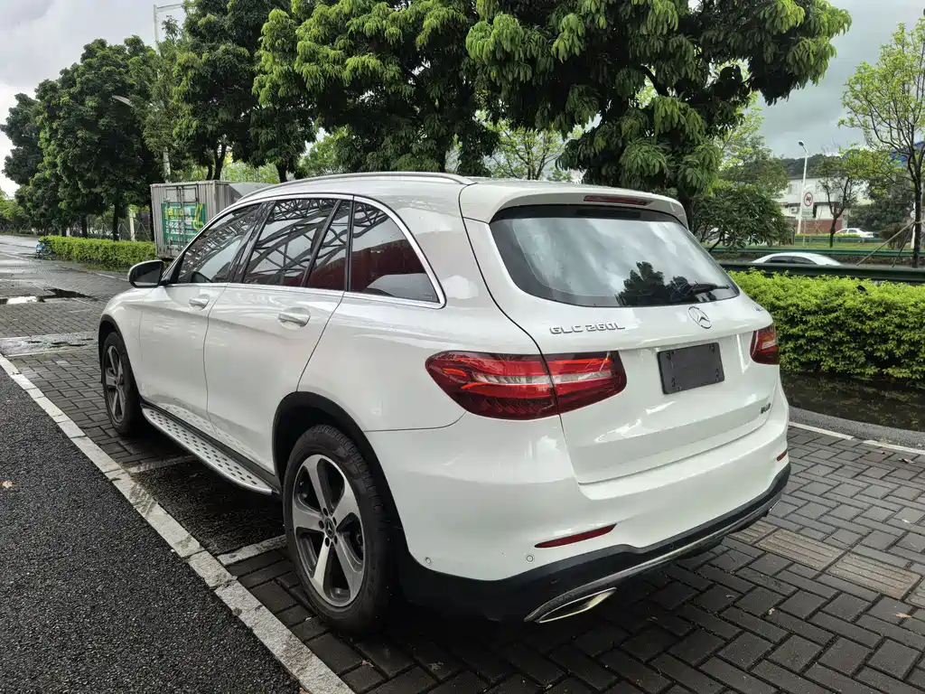 Mercedes-Benz GLC 2017 — фото 11