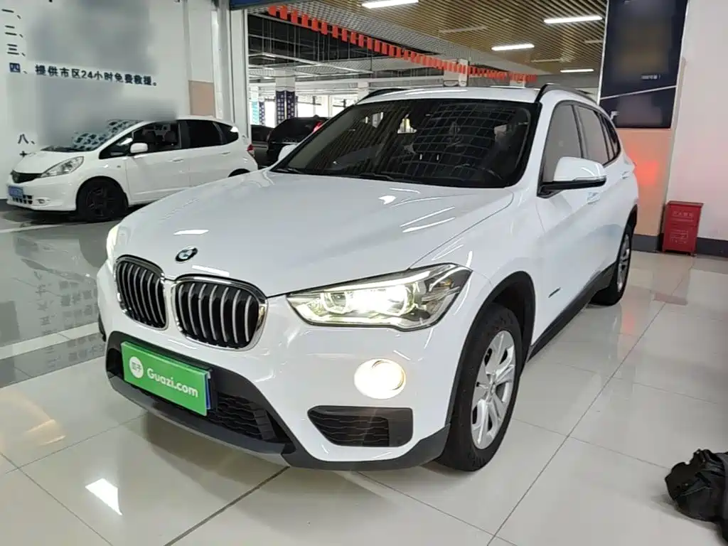 BMW X1 2017 — фото 1