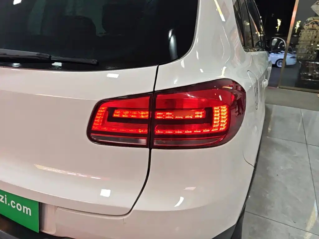Volkswagen Tiguan 2016 — фото 8