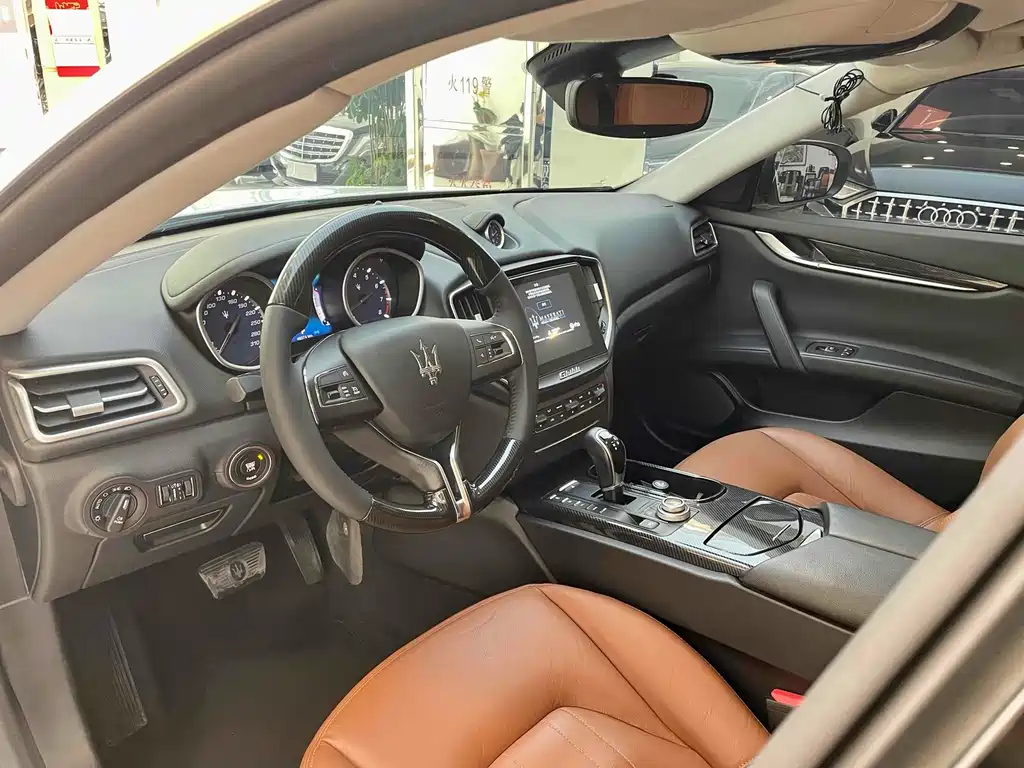 Maserati Ghibli 2016 — фото 7