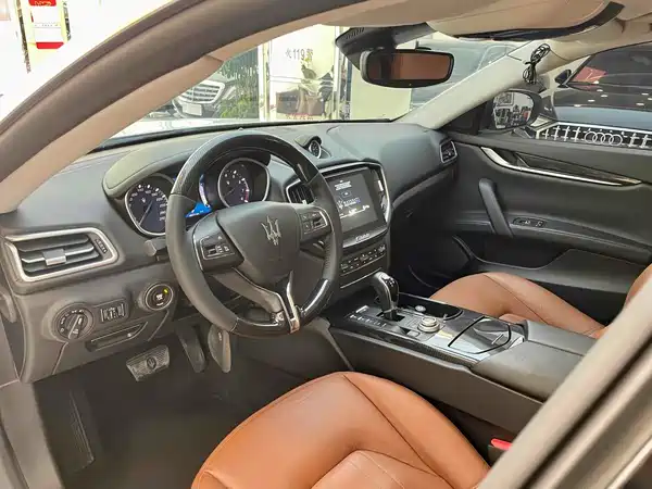 Maserati Ghibli 2017