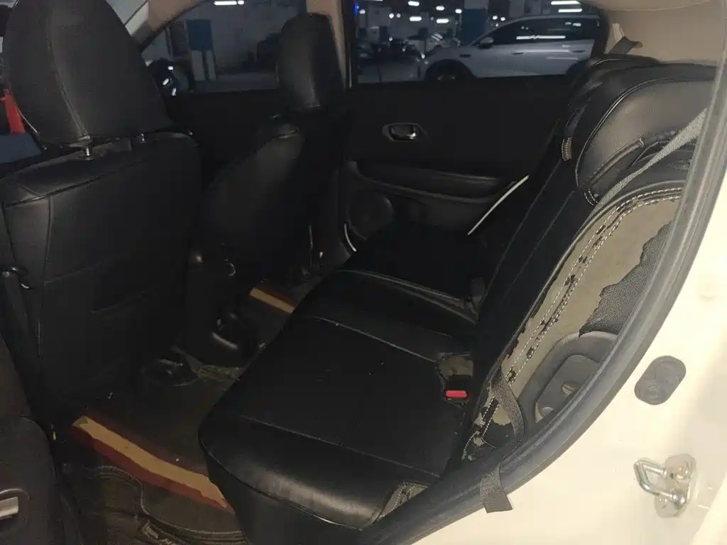 Honda Vezel 2016 — фото 13