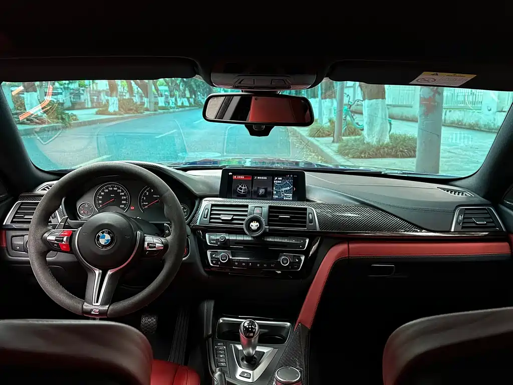 BMW M4 2019 — фото 12