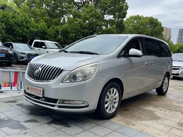 Buick GL8 2013