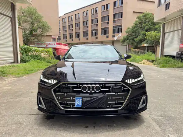 Audi A7L 2025