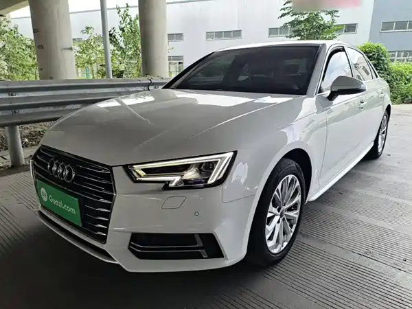 Audi A4L 2019
