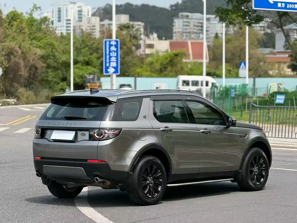 Land Rover Discovery Sport 2017 — фото 6
