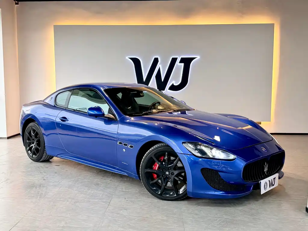 Maserati Granturismo 2013 — фото 3
