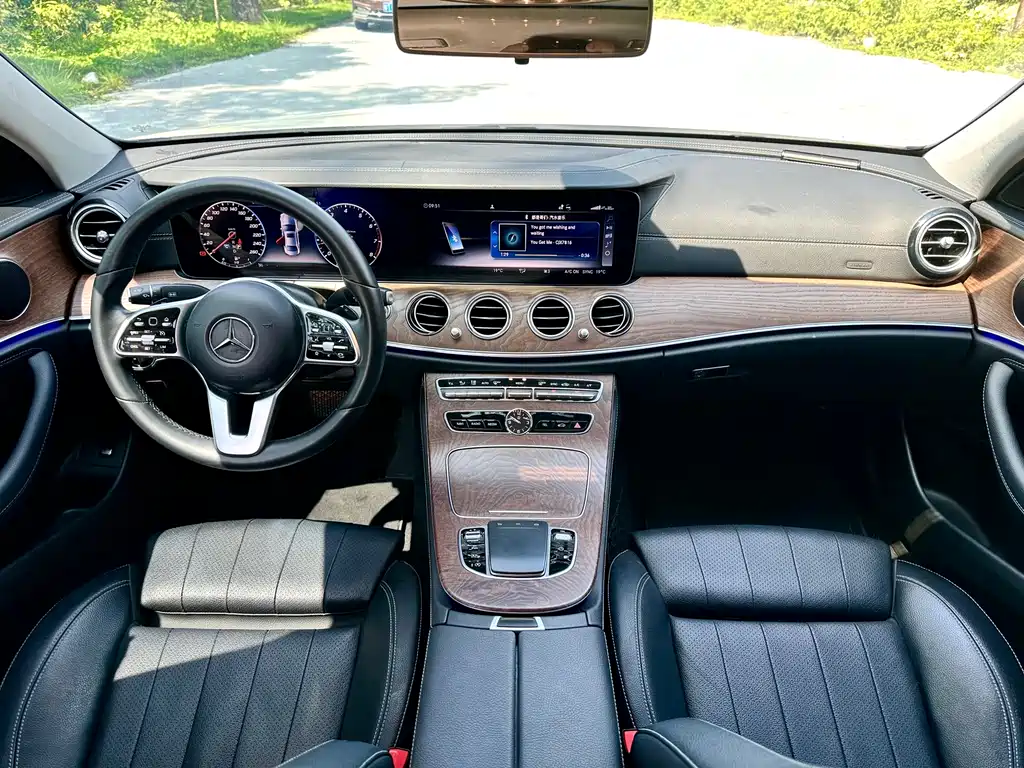 Mercedes-Benz E-Class 2019 — фото 8