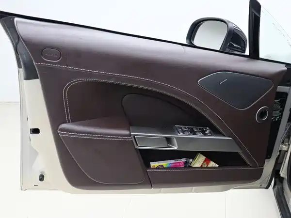 Aston Martin Rapide 2011