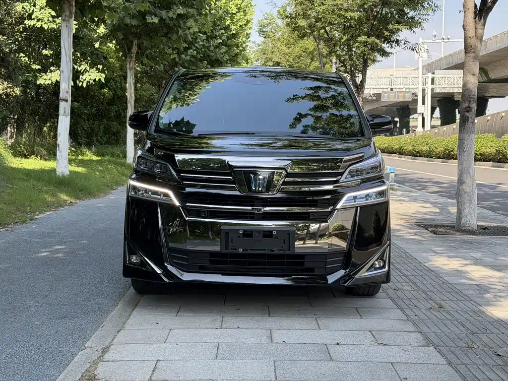 Toyota Vellfire 2022 — фото 6