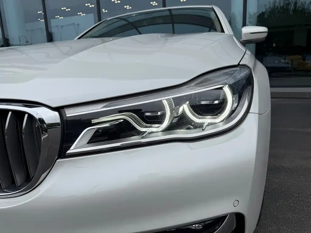 BMW 7 Series 2018 — фото 9