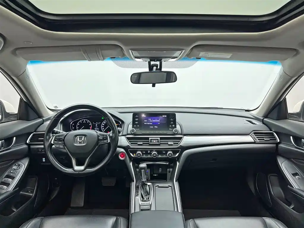 Honda Inspire 2019 — фото 21