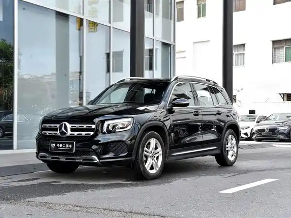 Mercedes-Benz GLB 2023