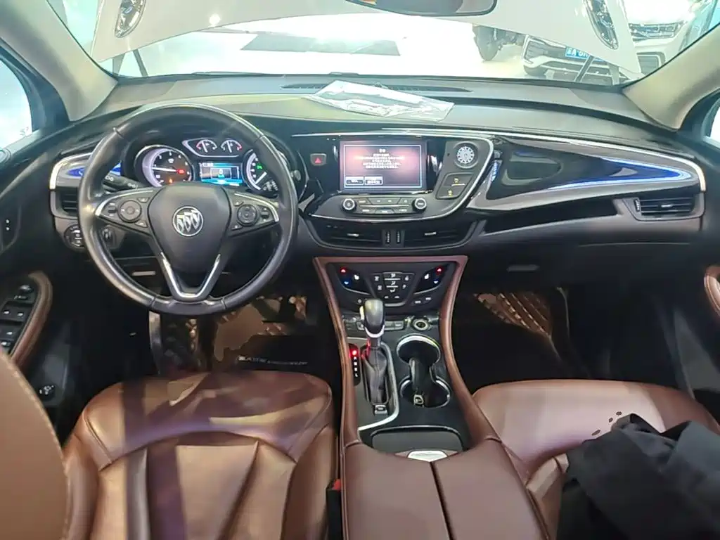 Buick Envision Plus 2018 — фото 10