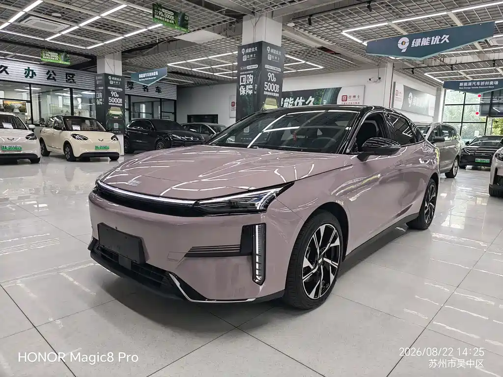 Geely Galaxy L6 2024