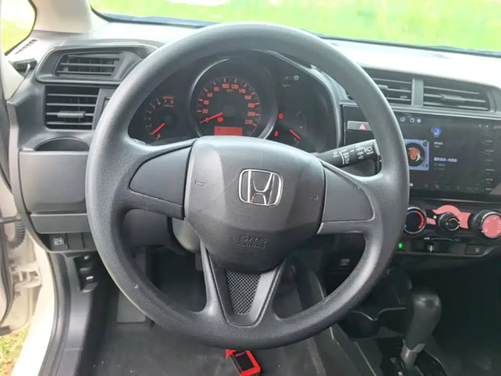 Honda Fit 2018 — фото 11