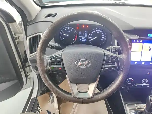 Hyundai ix25 2015