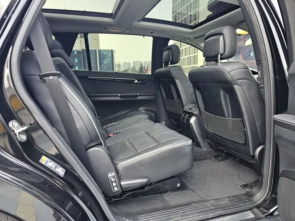 Mercedes-Benz R-Class 2017 — фото 18