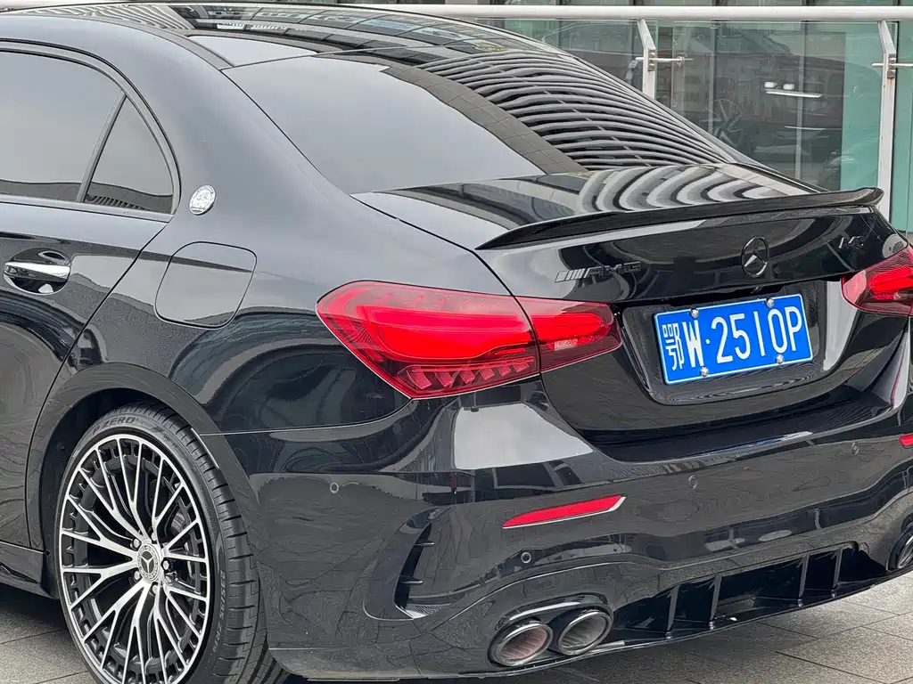 Mercedes-Benz A-Class AMG 2024 — фото 7