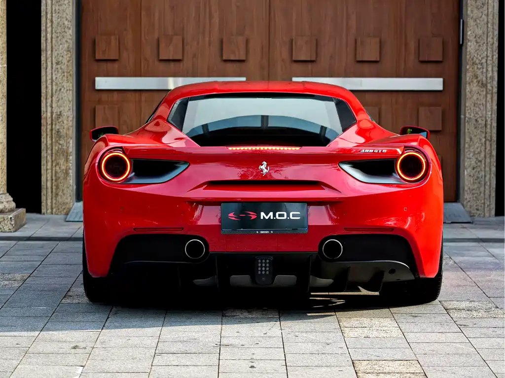 Ferrari 488 2016 — фото 5