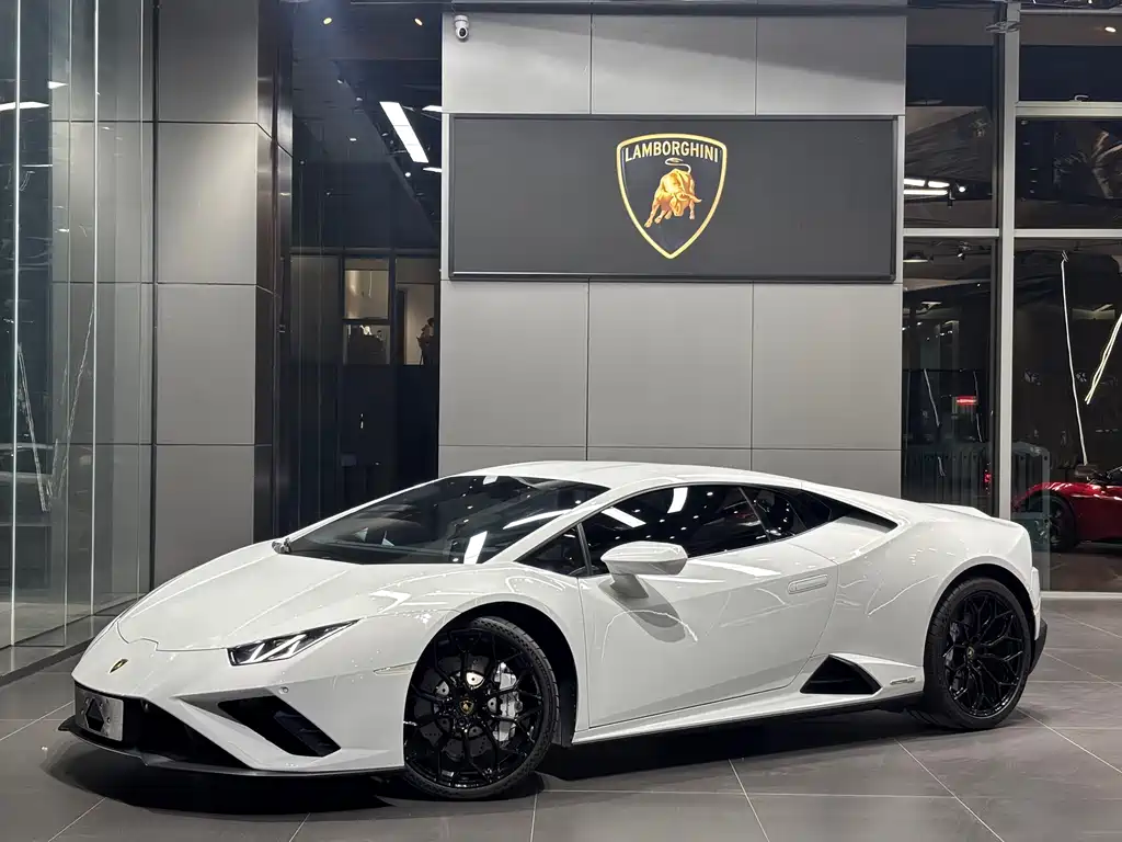 Lamborghini Huracán 2021