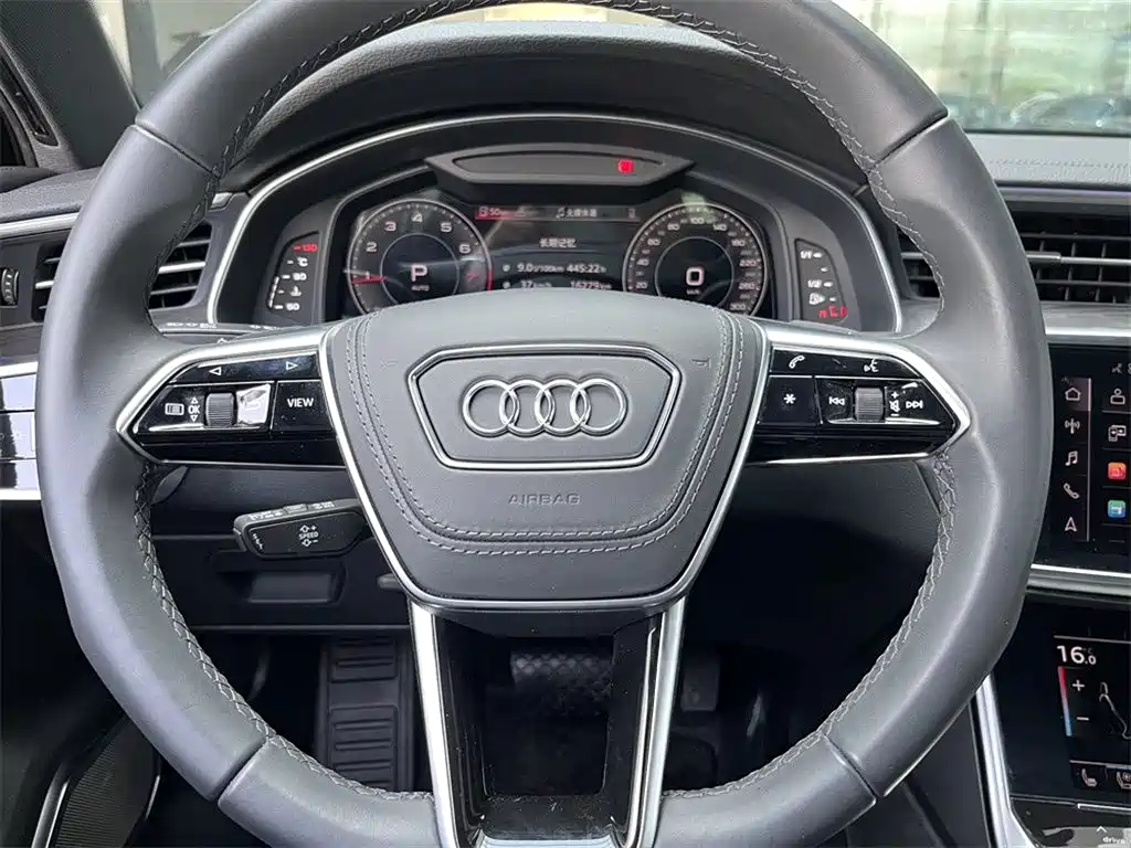Audi A6L 2025 — фото 11