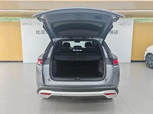 BYD Song L DM-i 2025