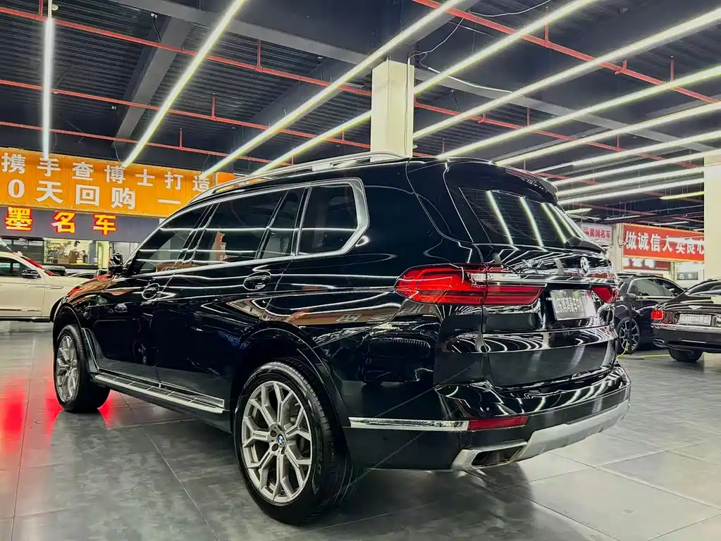 BMW X7 2019 — фото 18