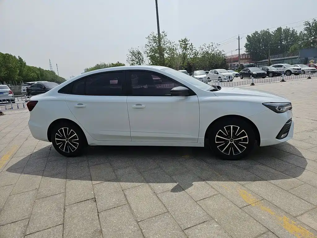 Roewe i5 2021 — фото 13