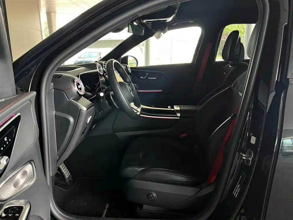 Mercedes-Benz GLC AMG 2025 — фото 11